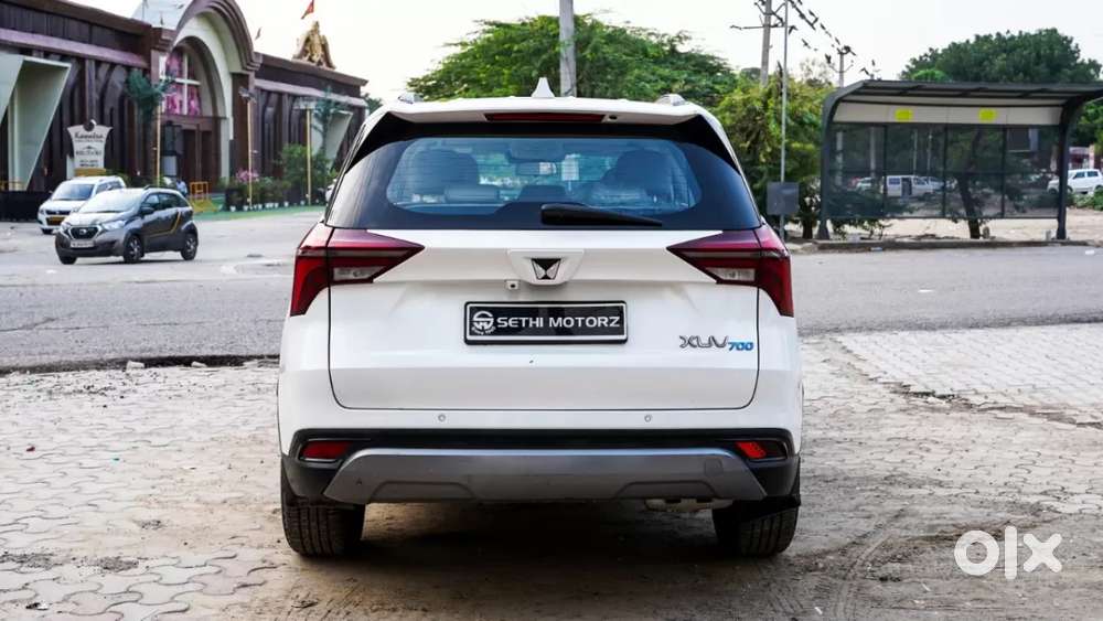 Mahindra Xuv700 2.0 Ax 7 Petrol At Str, 2022, Petrol