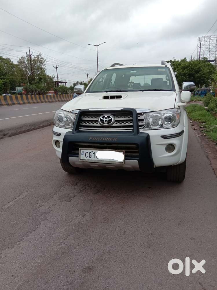 Toyota Fortuner 4x2 Manual, 2011, Diesel