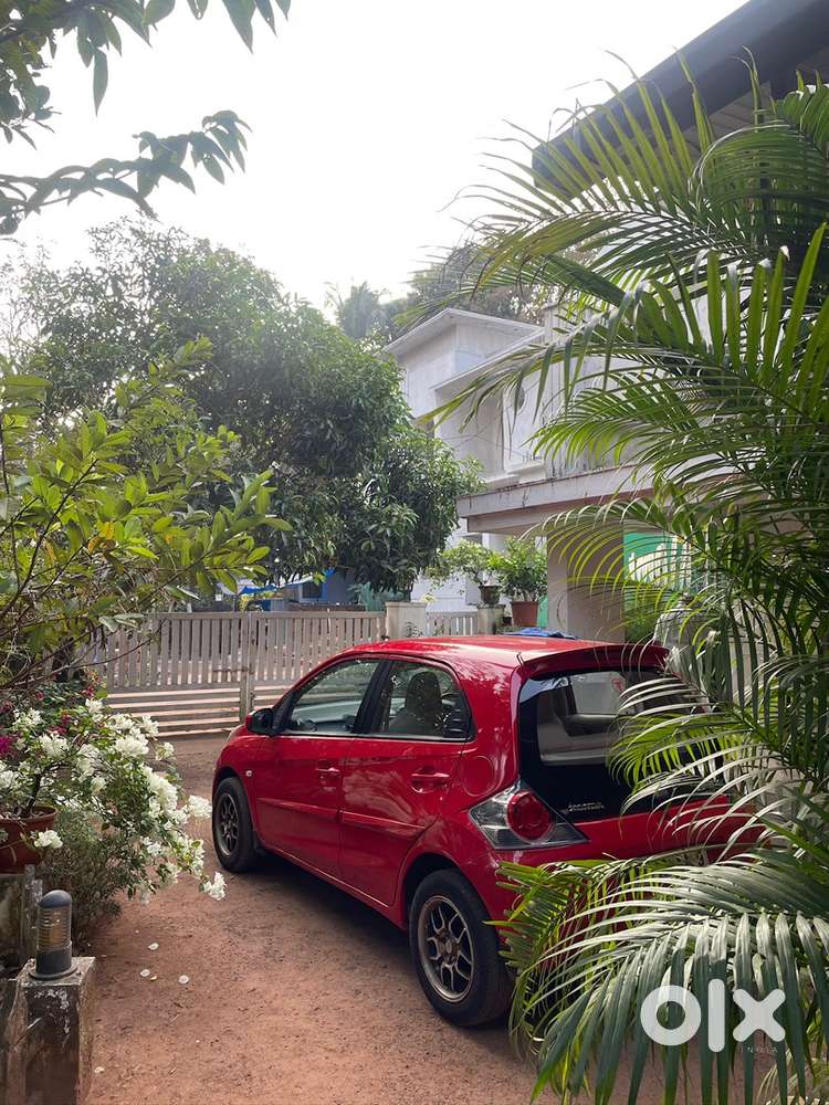 Honda Brio Petrol Manual 2013 Well Maintained