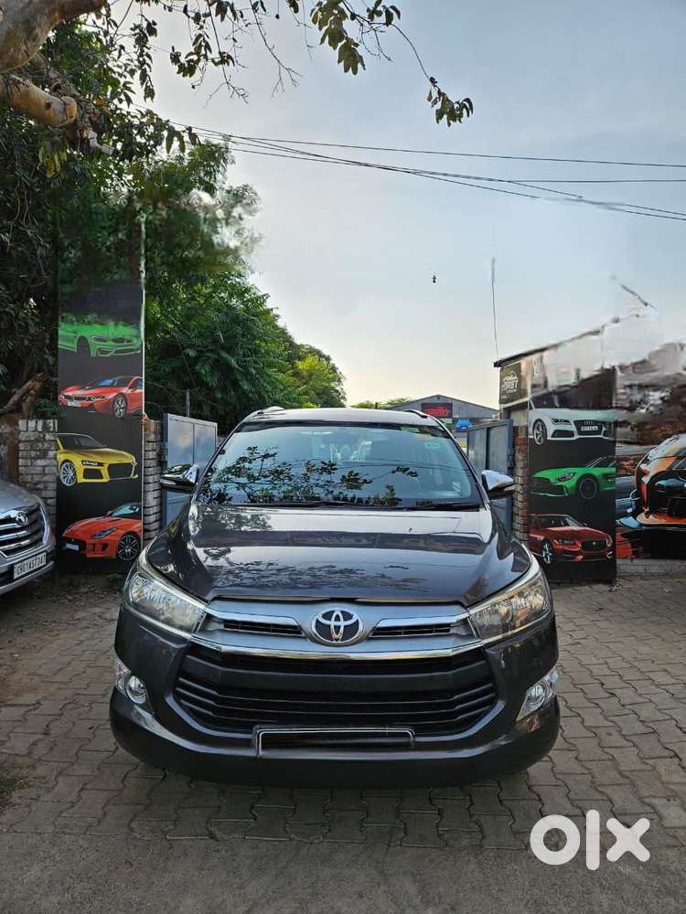 Toyota Innova Crysta 2.8 Gx At, 2017, Diesel