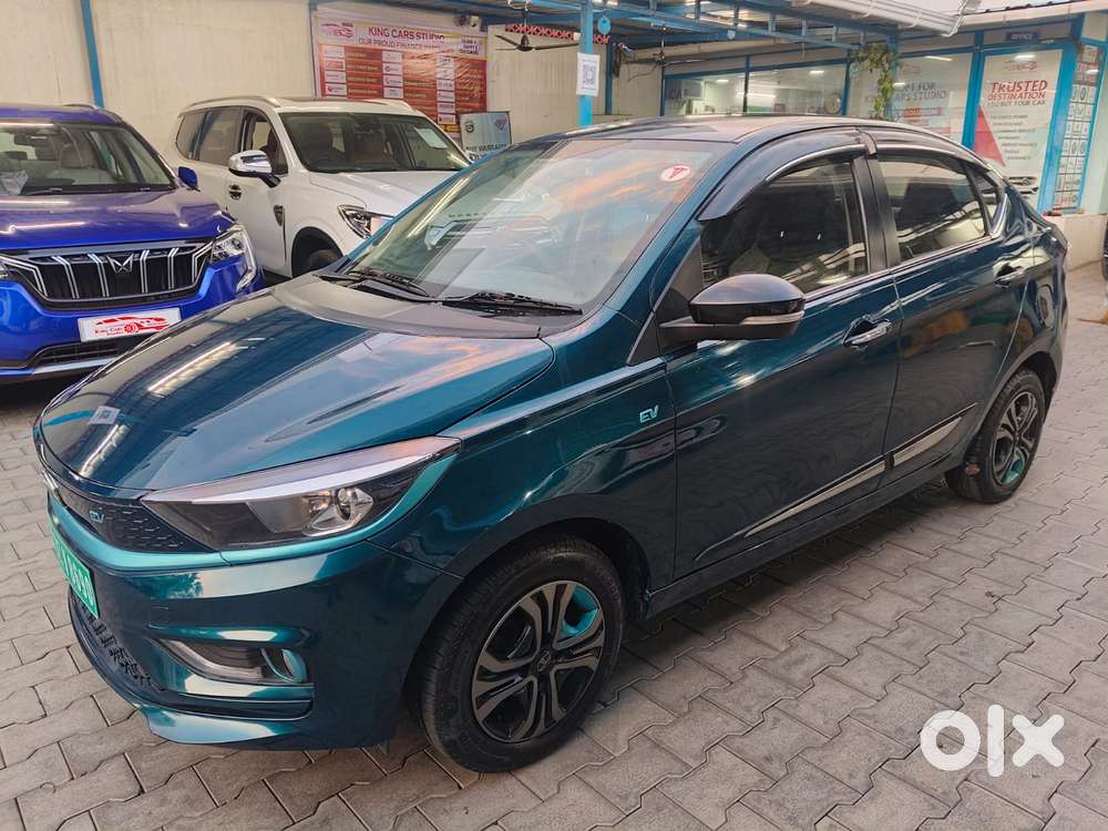 Tata Tiago Xz Plus Dualtone Diesel, 2022, Electric