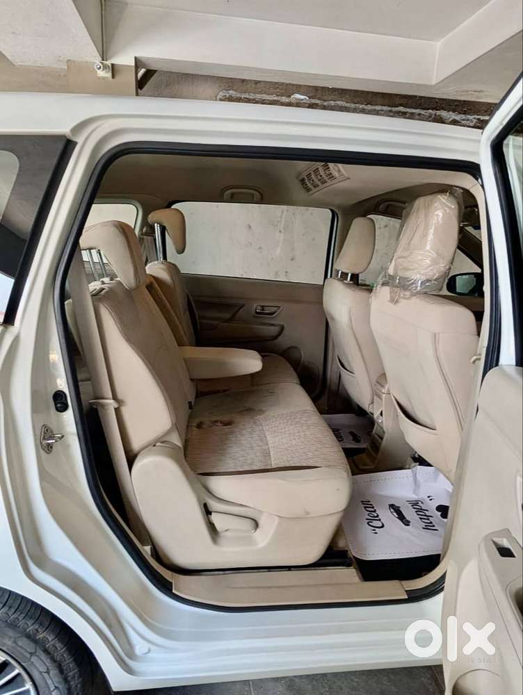 Maruti Suzuki Ertiga (zxi At) Petrol For Immediate Sale