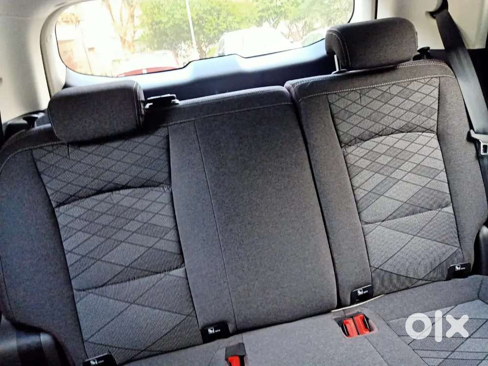 Mahindra Xuv 3xo Mx1 2024 Petrol