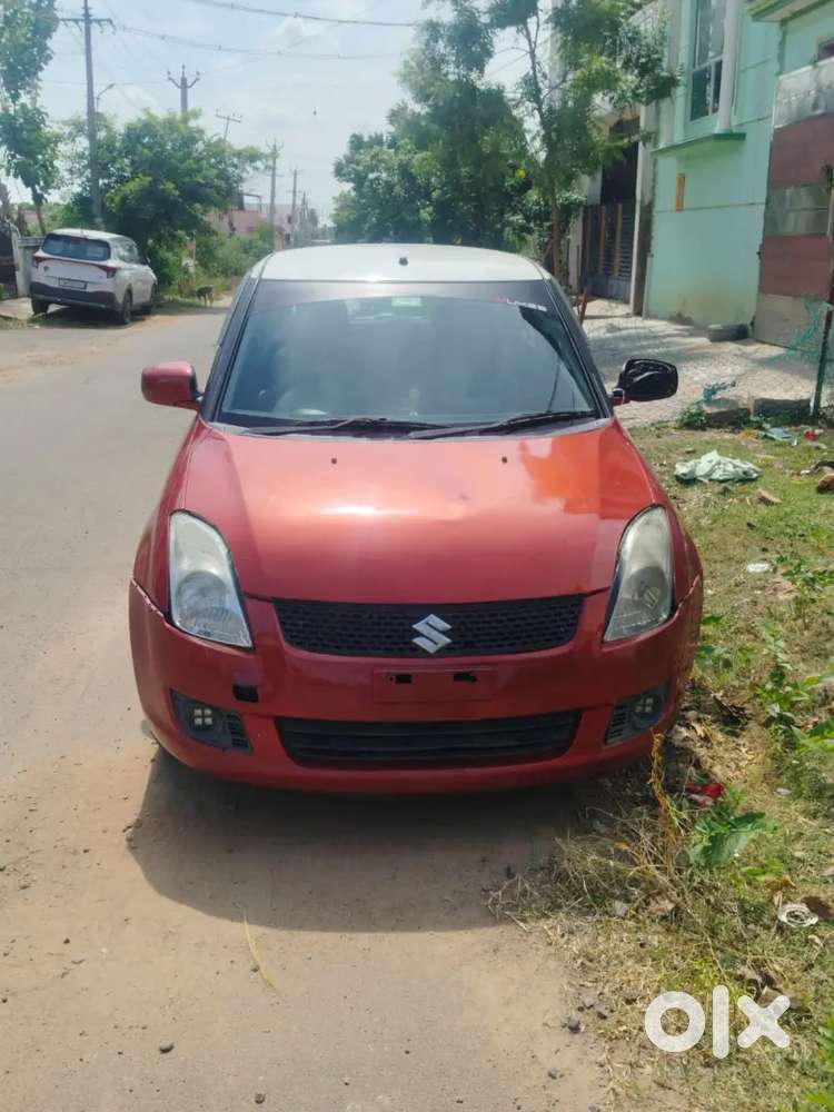 Maruti Suzuki Swift 2010 Diesel 140000 Km Driven