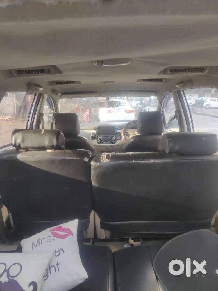 Innova 2010 Diesel 8seater Passing Valid 20230 Insurance Puc Valid