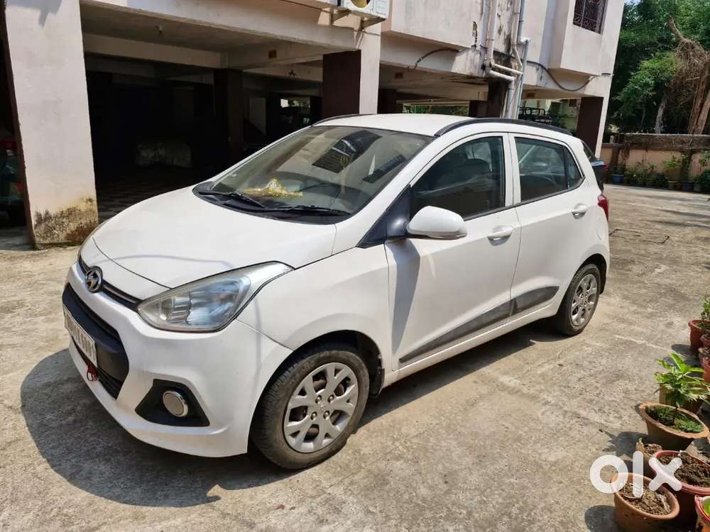 Hyundai Grand I10 2015 Petrol 40215 Km Driven