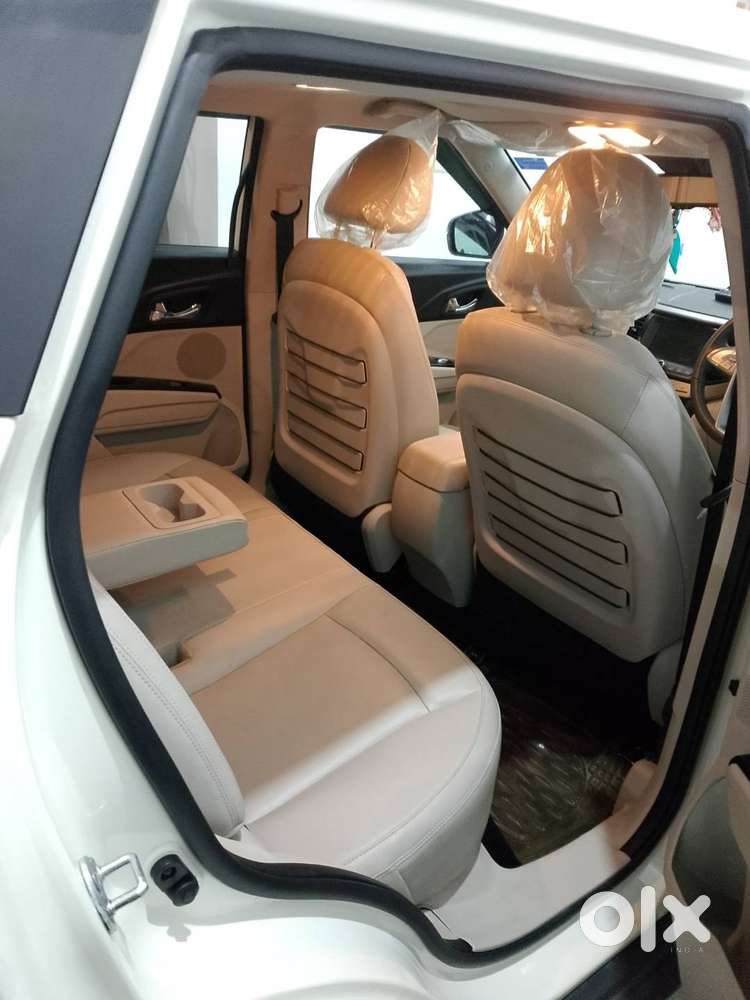 Mahindra Xuv300 2023 Suv