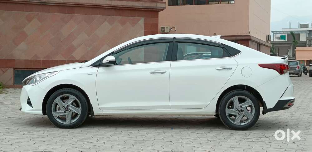 Hyundai Verna 1.5 Sx Diesel At, 2021, Diesel