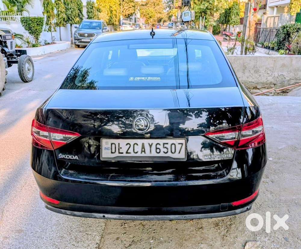 Skoda Superb 2019 Petrol Well Maintained