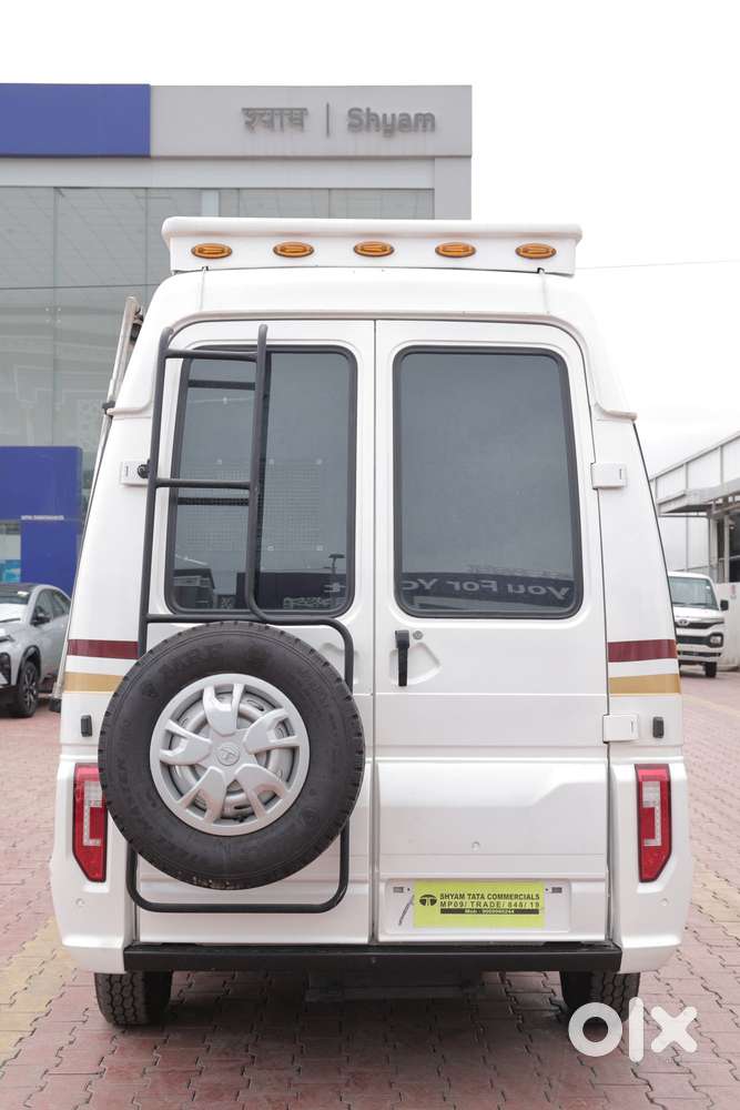 Tata Winger Deluxe - Hi Roof (ac), 2023, Diesel