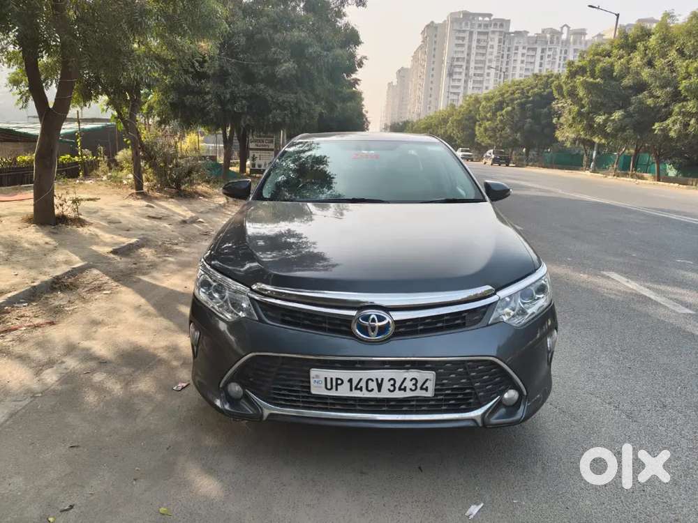Toyota Camry 2016 Cng & Hybrids 113000 Km Driven