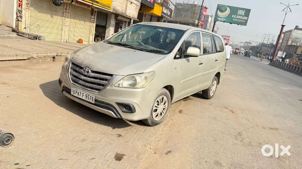 Toyota Innova 2012 Diesel 145000 Km Driven
