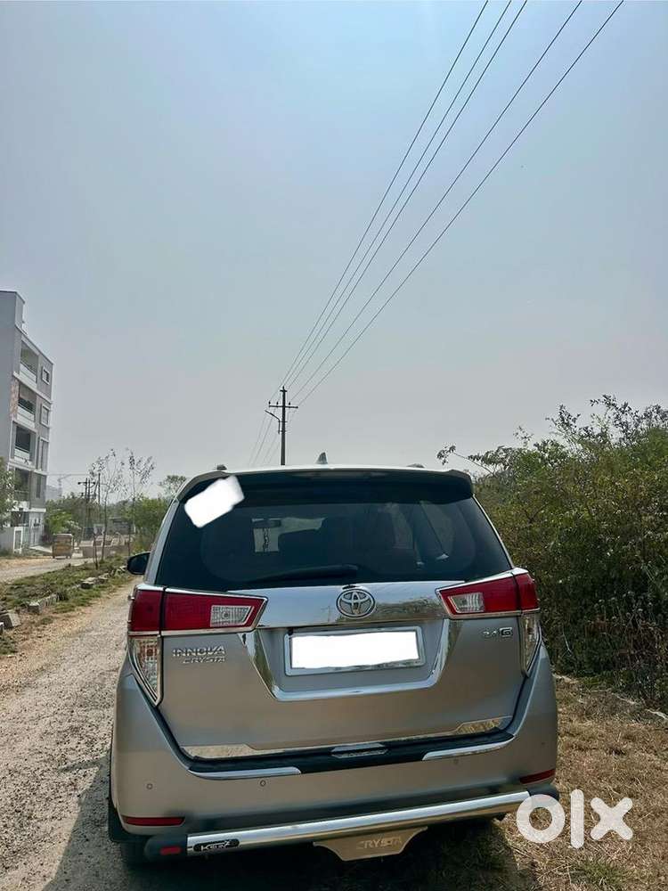 Toyota Innova Crysta 2022 Diesel 160000 Km Driven Well Maintained