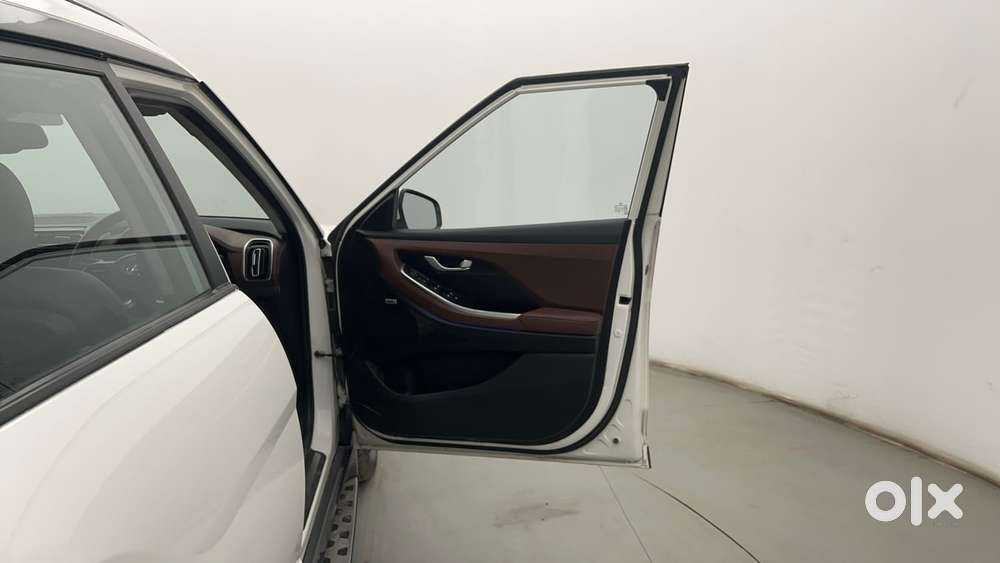 Hyundai Alcazar 2.0 Platinum (o) Petrol At 7 Str, 2021, Petrol