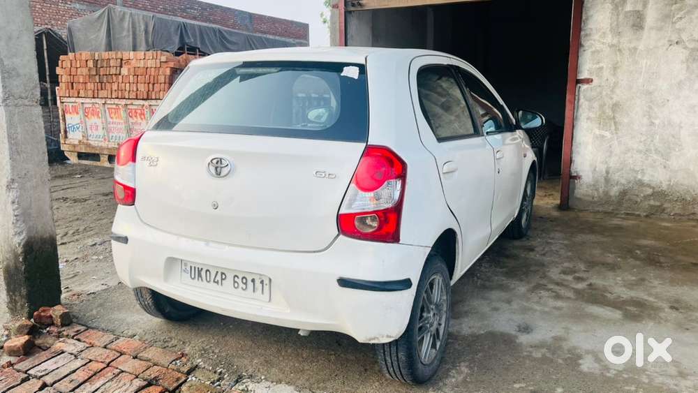 Toyota Etios Liva 2013