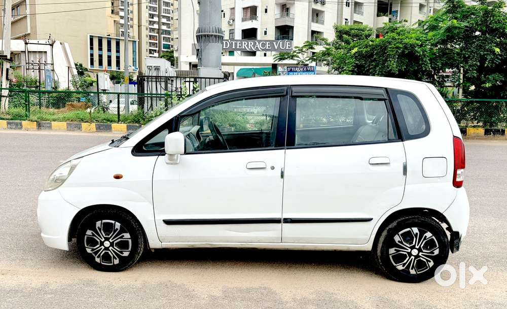 Maruti Suzuki Zen Estilo Vxi Bsiv, 2011, Petrol