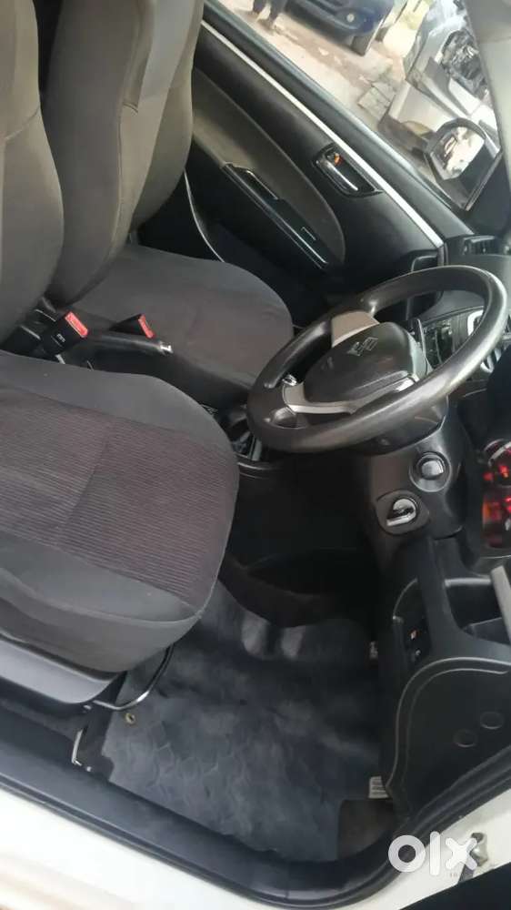 Maruti Suzuki Swift 2016 Vxi Petrol Manual