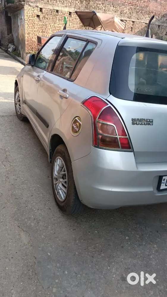 Maruti Suzuki Swift 2009 Petrol 100000 Km Driven