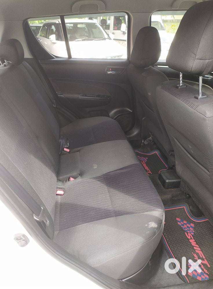 Maruti Suzuki Swift Vxi + Manual, 2015, Petrol