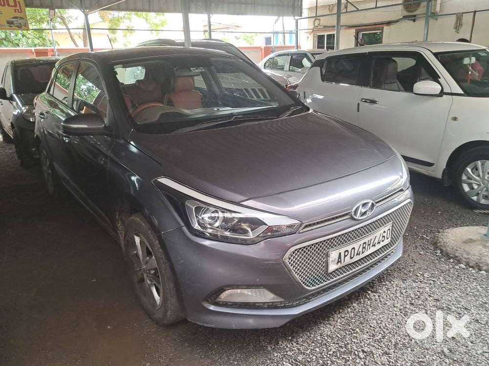 Hyundai I20 Petrol Asta, 2017, Petrol