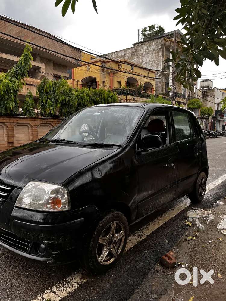 Hyundai Santro Xing Black (alloy Wheels)