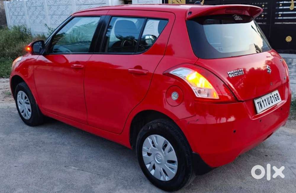 Maruti Suzuki Swift Vxi Optional, 2016, Petrol