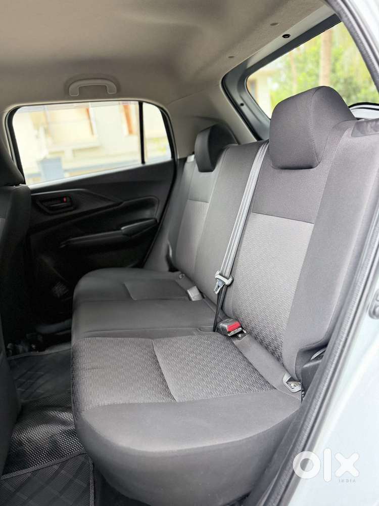 Maruti Suzuki Swift Lxi Option, 2024, Petrol