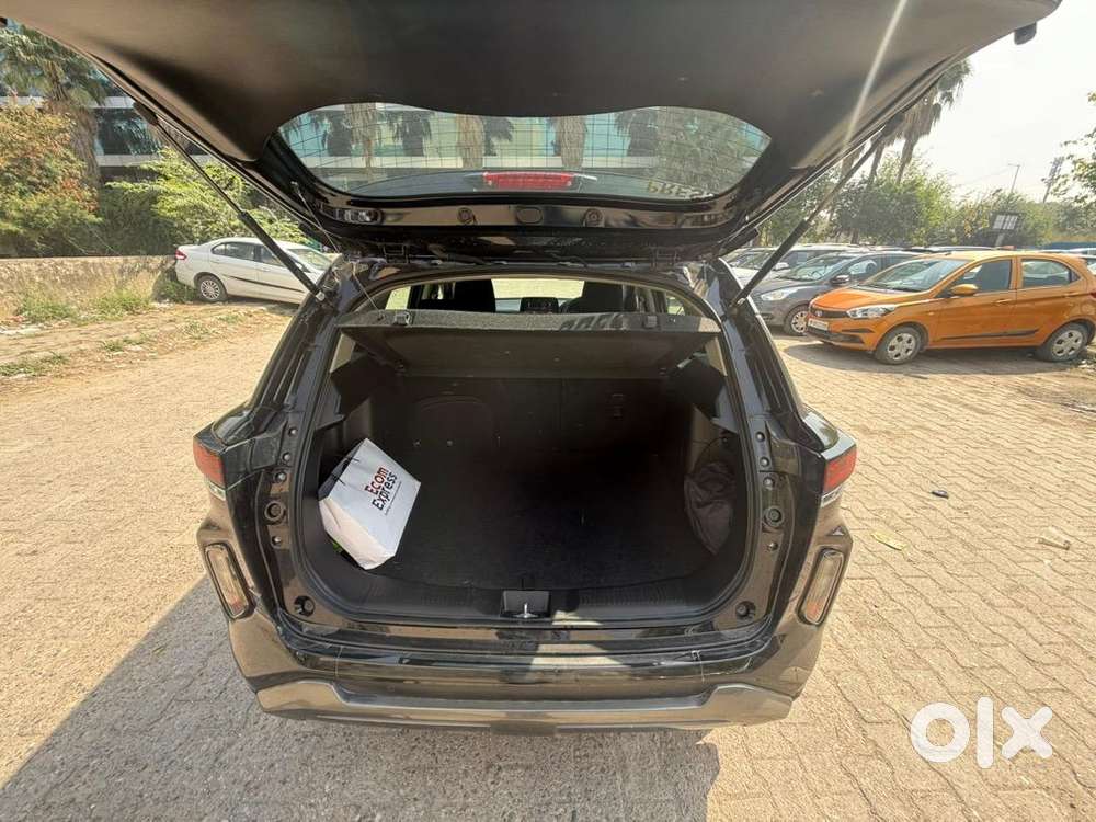 Toyota Urban Cruiser Hyryder 2025 Petrol 44000 Km Driven