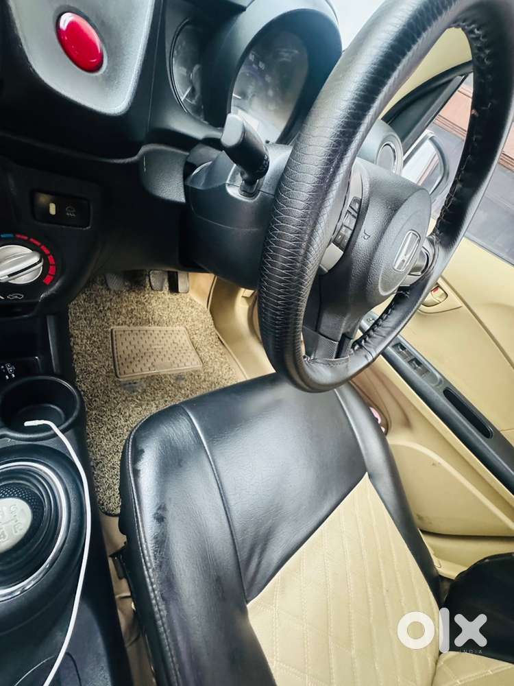 Honda Amaze 2015 Petrol Well Maintained