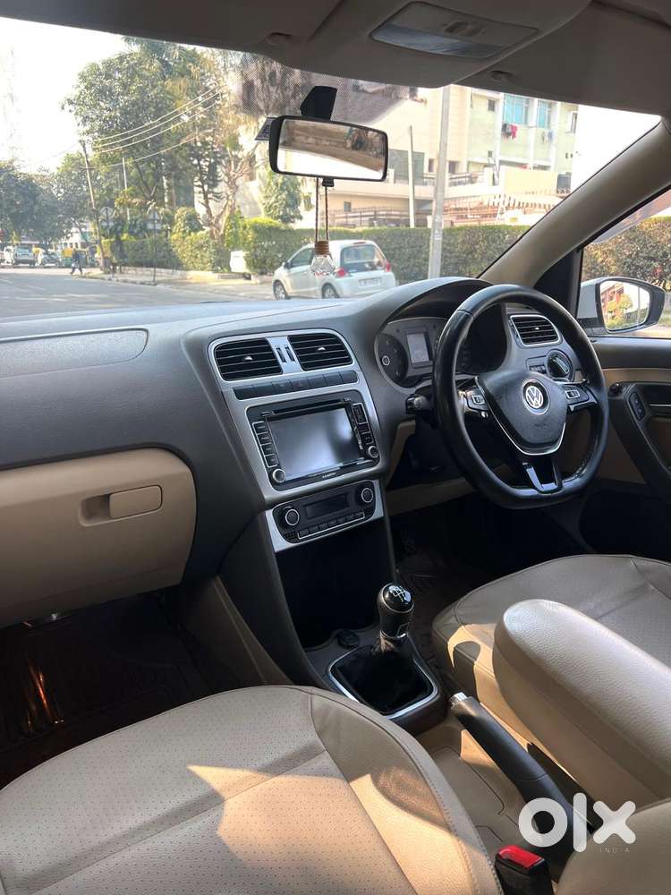 Volkswagen Vento 1.6 Highline Plus 16 Alloy, 2016, Petrol