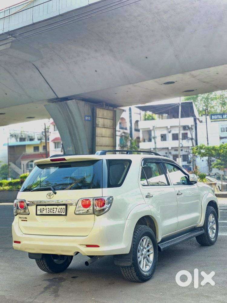 Toyota Fortuner 3.0 4x2 Automatic, 2013, Diesel