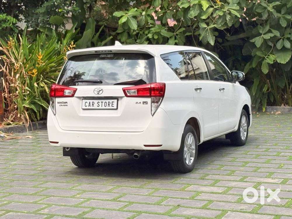Toyota Innova Crysta 2.4 V, 2017, Diesel