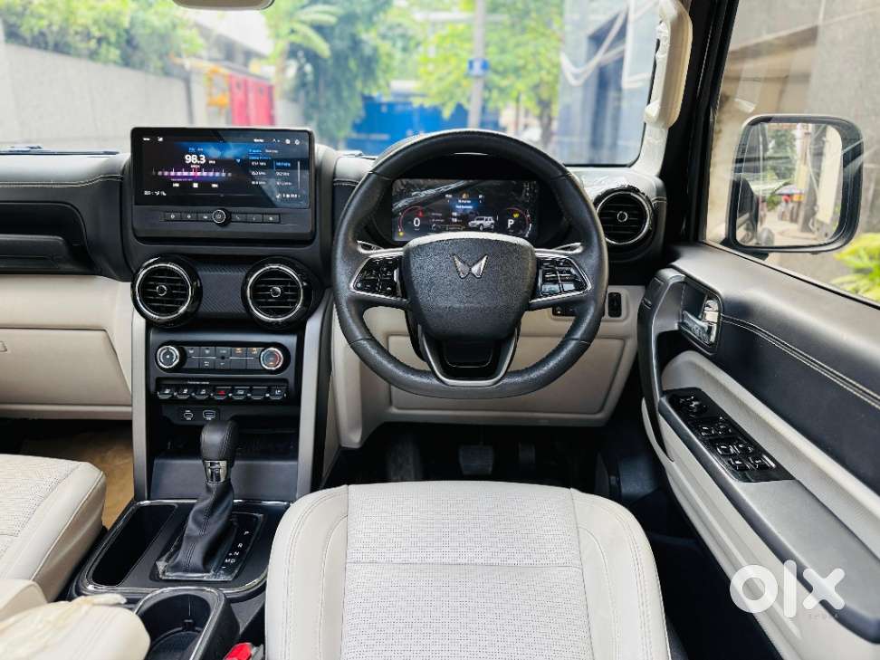 Mahindra Thar Roxx Ax7l Rwd Diesel At, 2025, Diesel