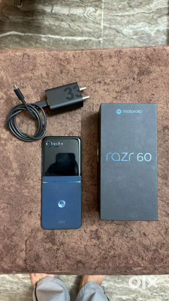 Motorola Razr 60 blue colour 8/256gb