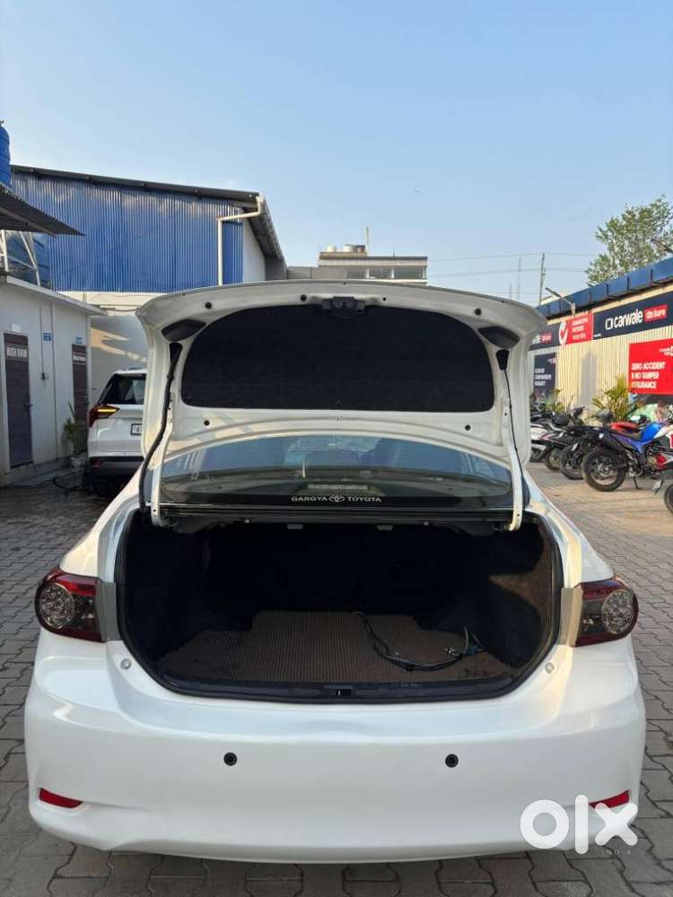 Toyota Corolla Altis 2010-2013 G, 2012, Petrol