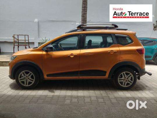 Renault Triber Rxz, 2022, Petrol