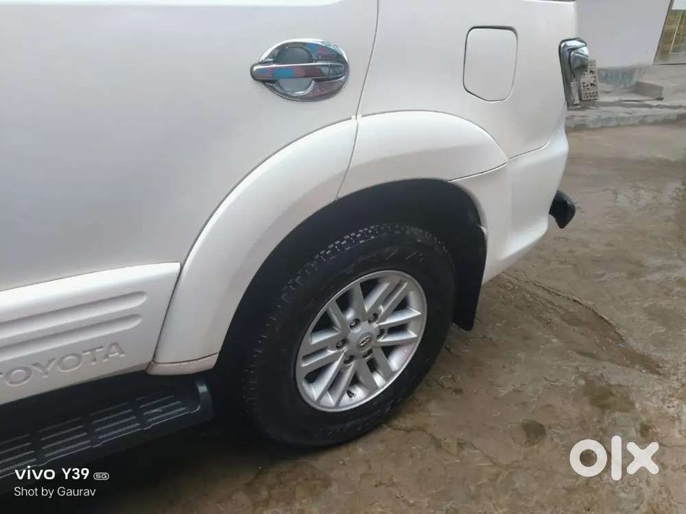 Toyota Fortuner 2015 Diesel Well Maintained