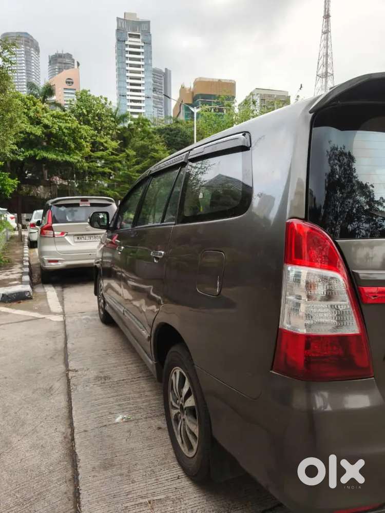 Toyota Innova V Diesel 2015