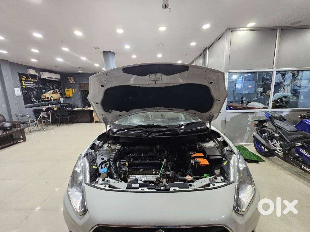 Maruti Suzuki Dzire Vxi Ags, 2022, Petrol