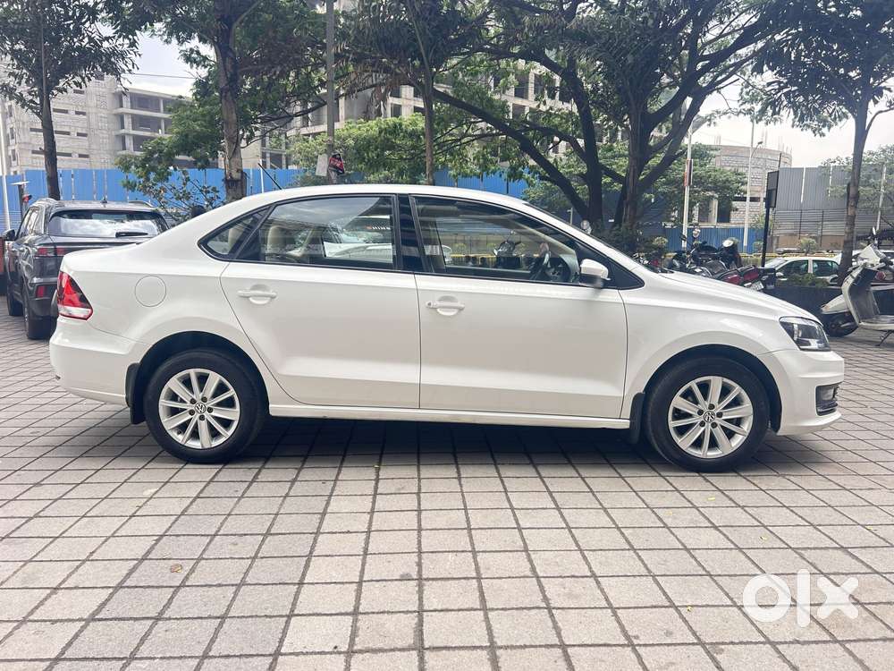 Volkswagen Vento 1.2 Highline Plus At 16 Alloy, 2017, Petrol