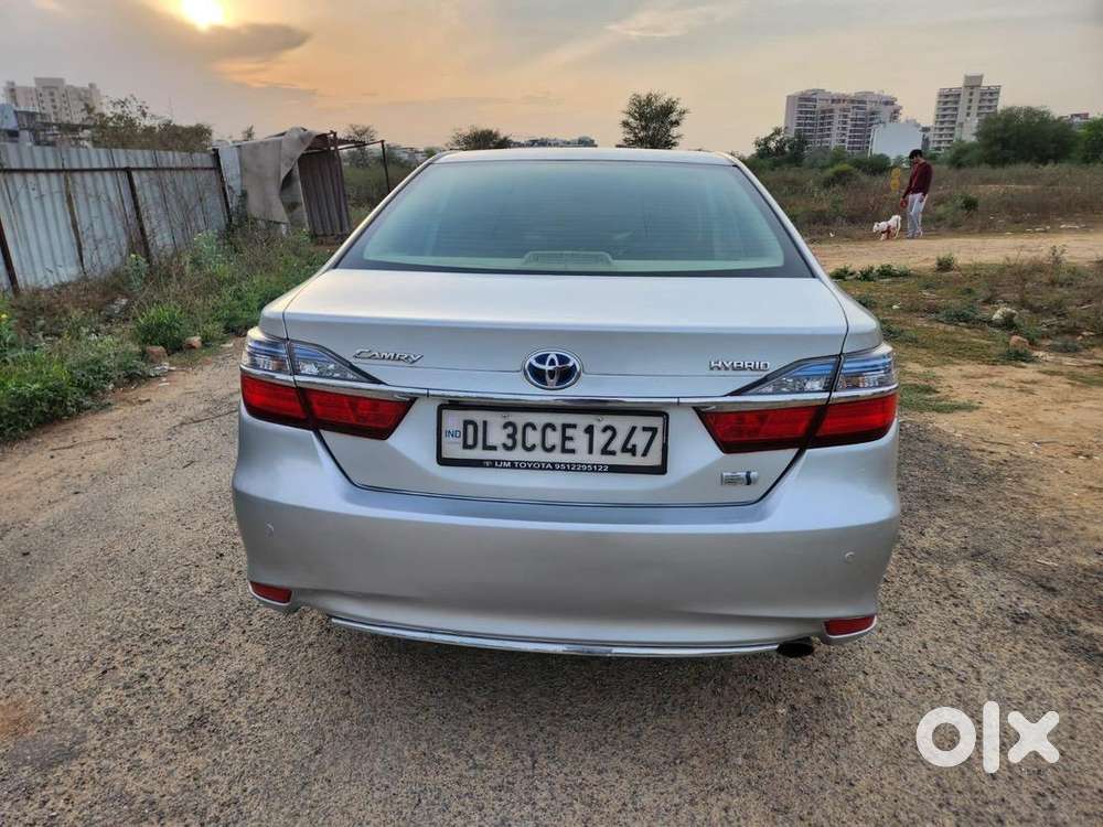 Toyota Camry 2016 Petrol Well Maintained