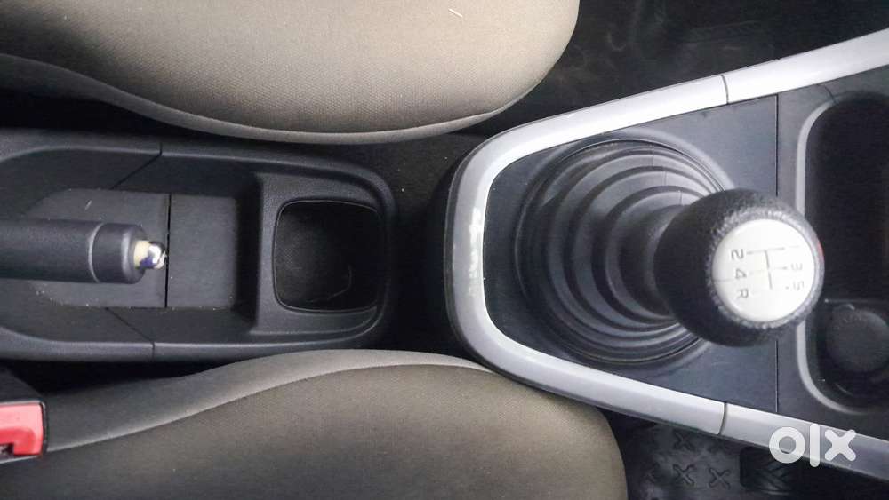 Maruti Suzuki Ritz Vxi, 2014, Petrol