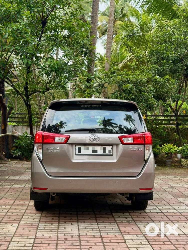 Toyota Innova Crysta 2.8 Gx At, 2016, Diesel