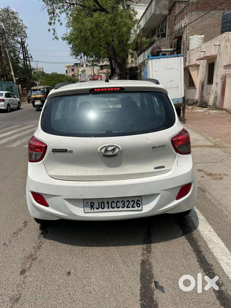 Hyundai Grand I10 2013-2016 Sportz, 2015, Diesel