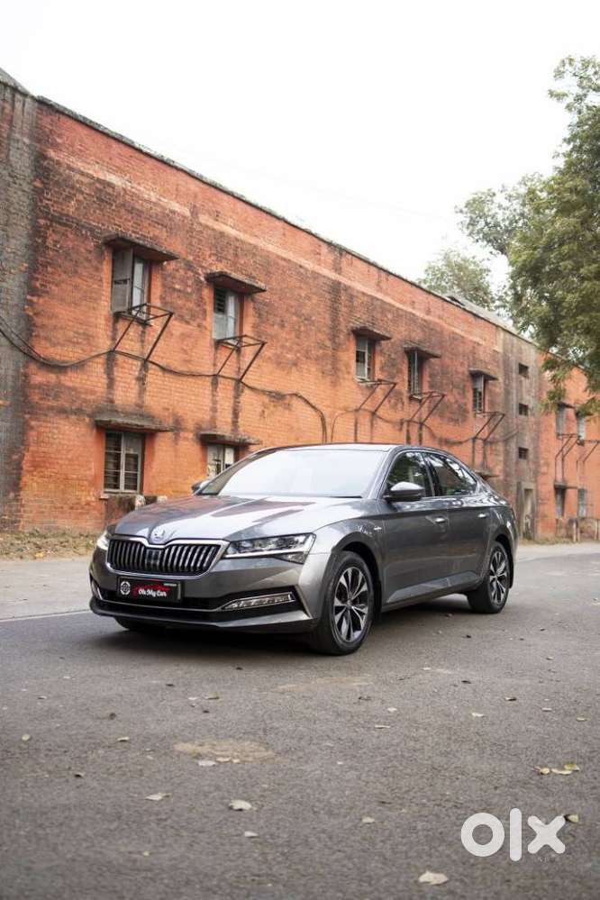 Skoda Superb Laurin And Klement 1.8, 2023, Petrol