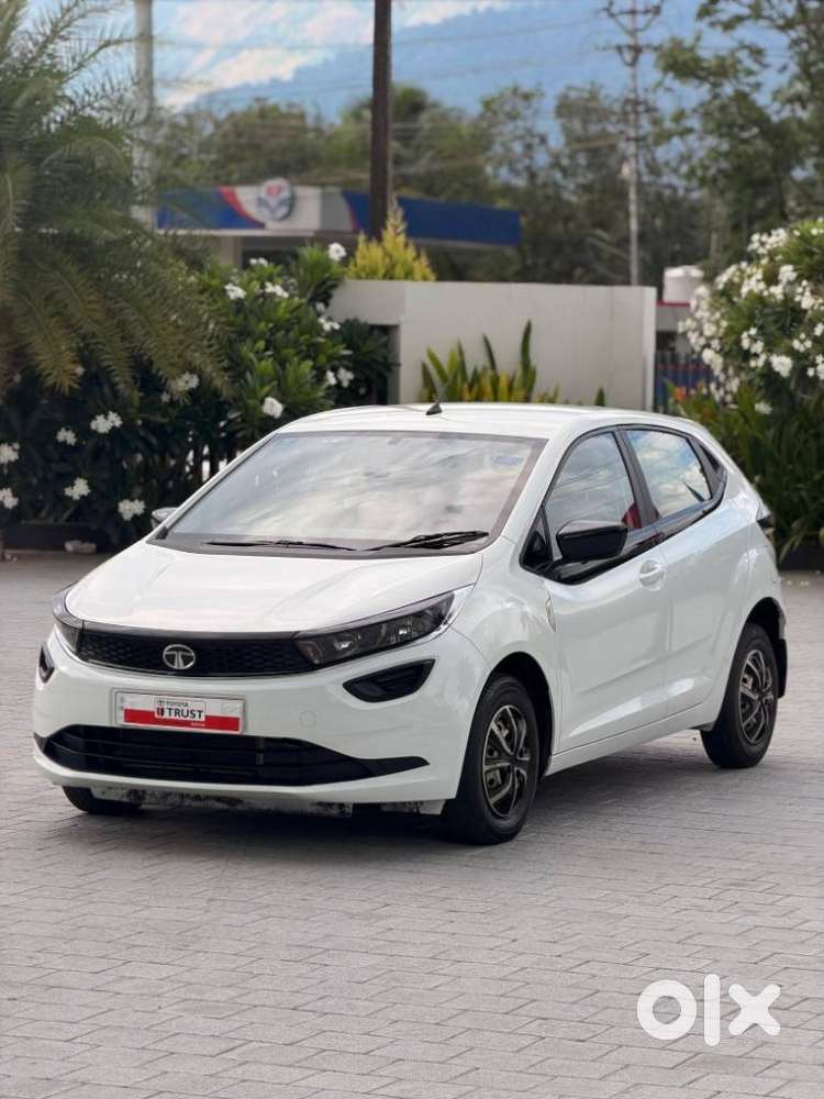 Tata Altroz Xe Petrol, 2021
