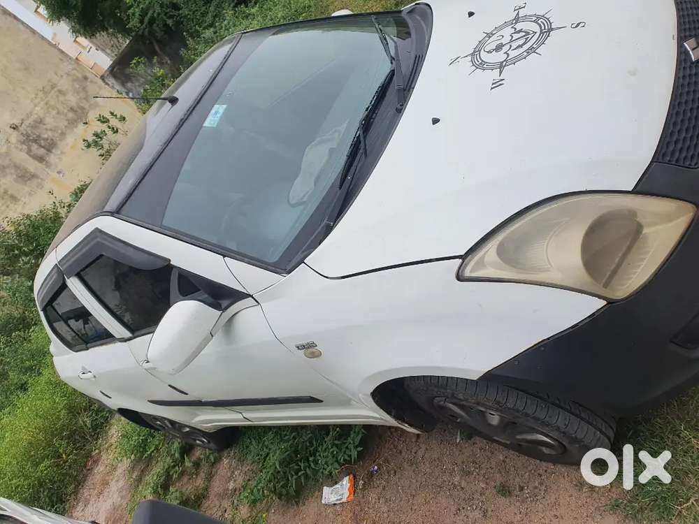Maruti Suzuki Dzire 2013