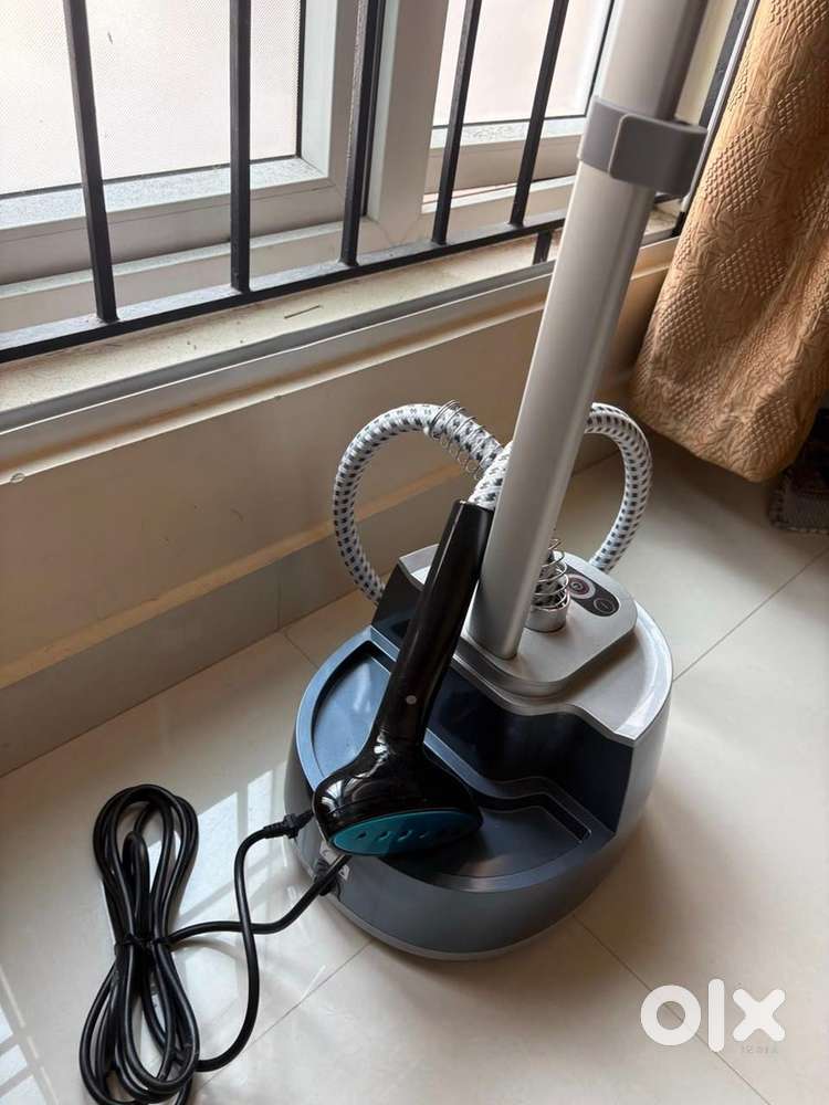 OWNAIR Standing Garment Steamer  2000W  Excellent Condition
