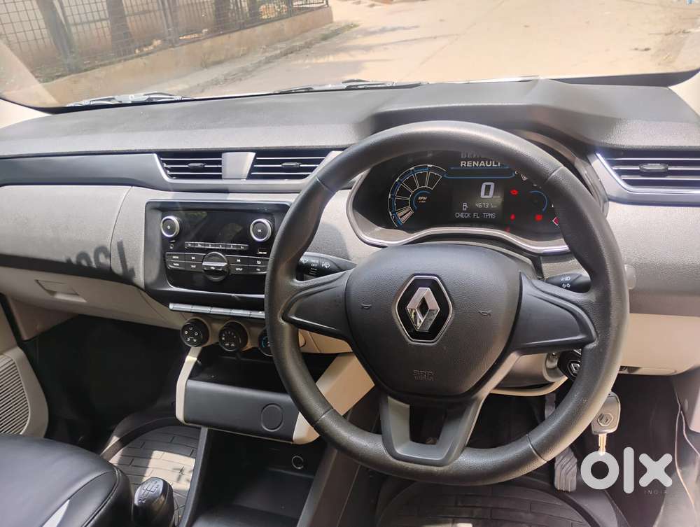 Renault Triber Rxl, 2023, Petrol
