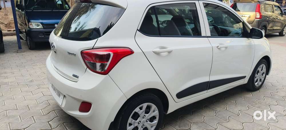 Hyundai Grand I10 2013-2016 Sportz, 2016, Petrol